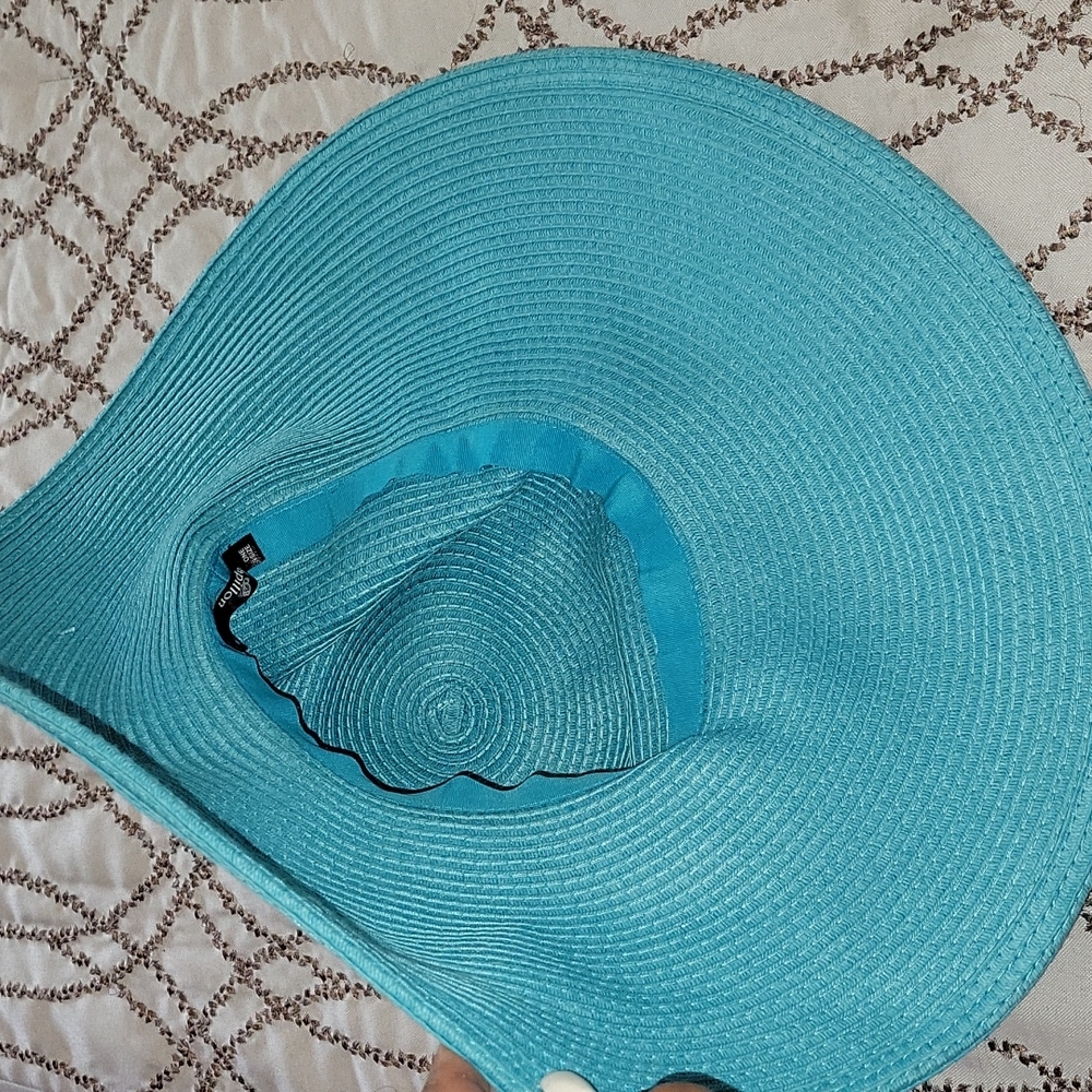 Floppy hat - Picture 2 of 2
